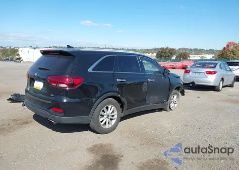 2019 Kia Sorento 2.4L Lx из США, поврежденный, VIN 5XYPGDA39KG436207